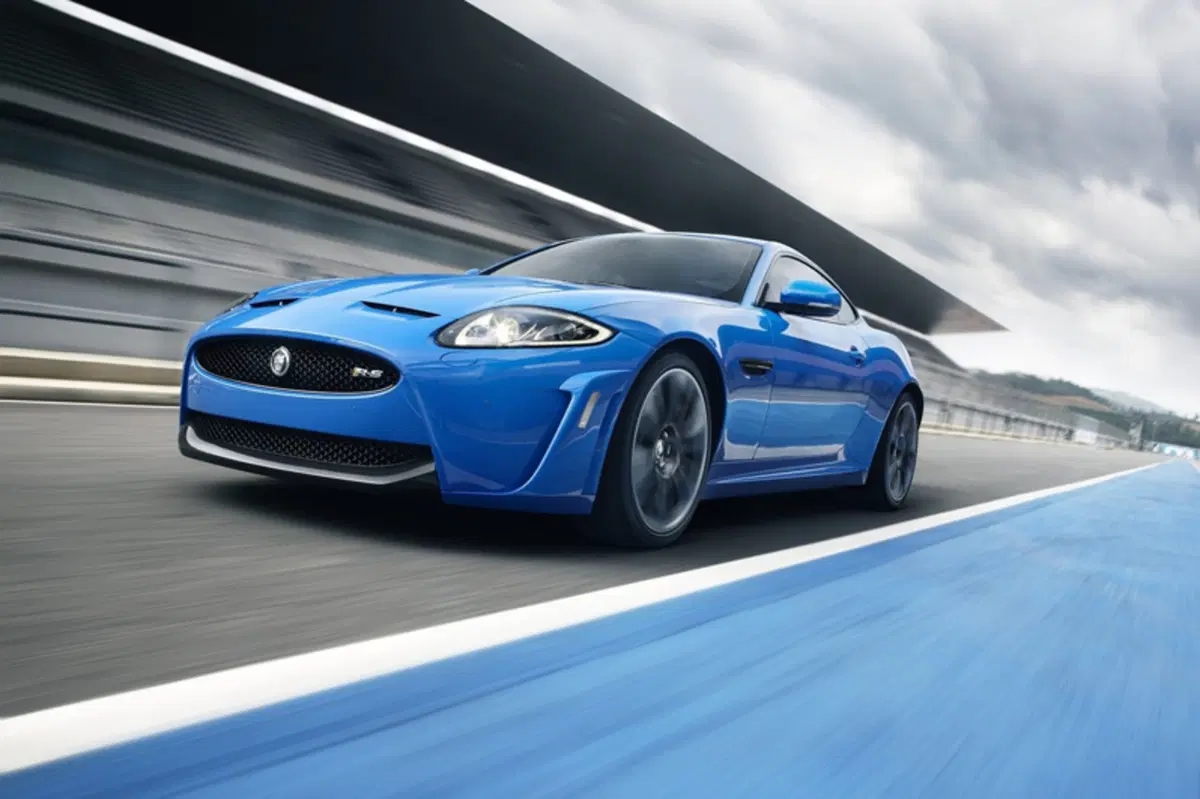 Jaguar XKR-S 4.2 V8 S/C Coupé (4)