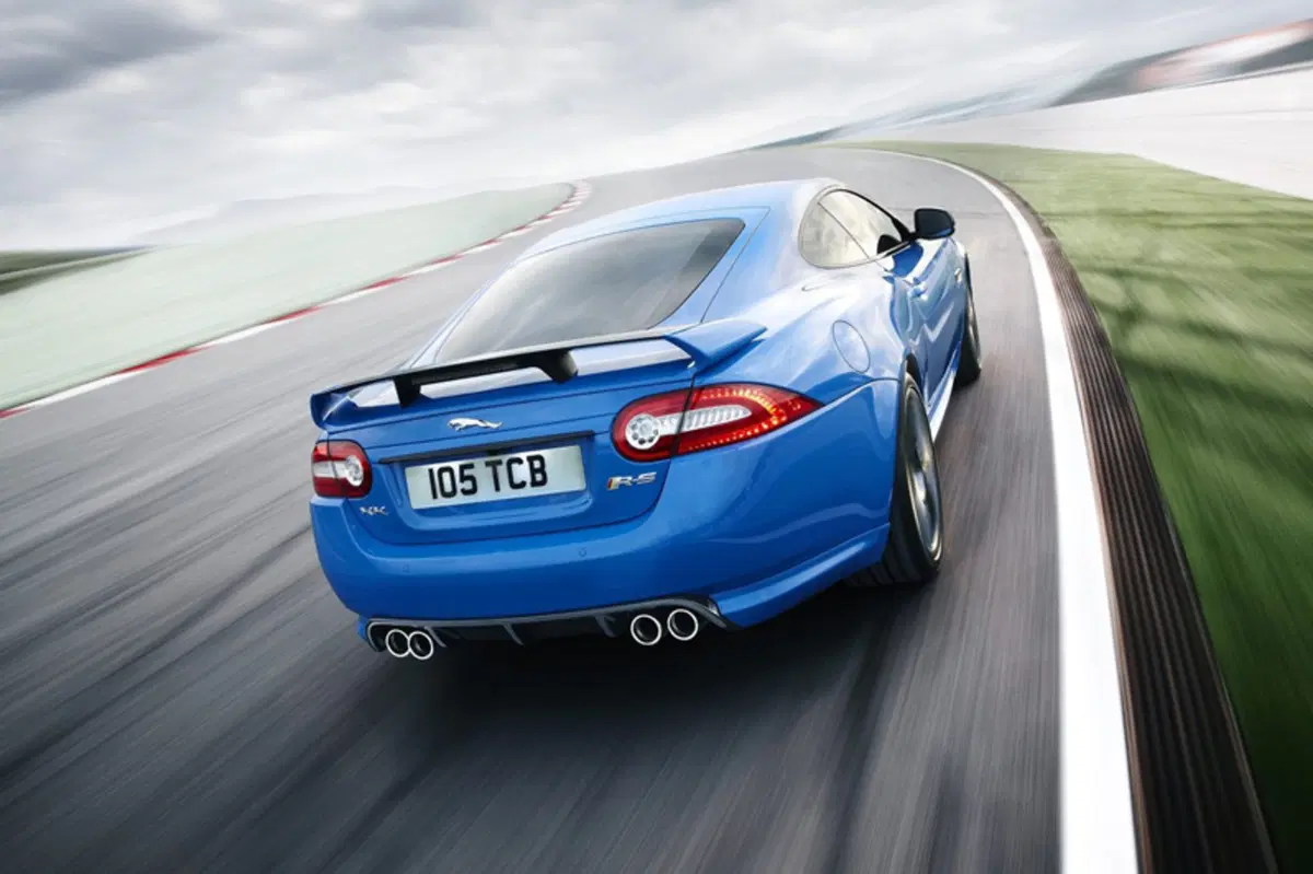 Jaguar XKR-S 4.2 V8 S/C Coupé (5)