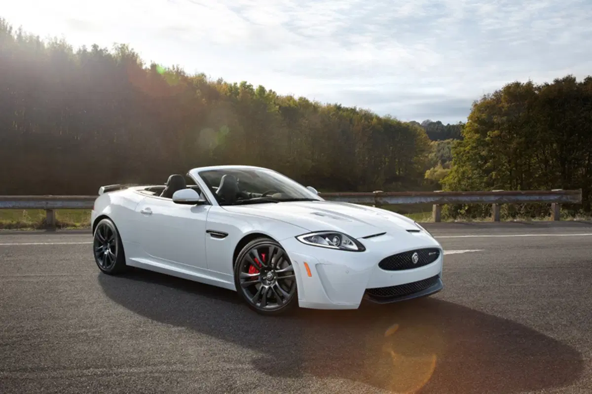 Jaguar XKR-S 4.2 V8 S/C Coupé (17)