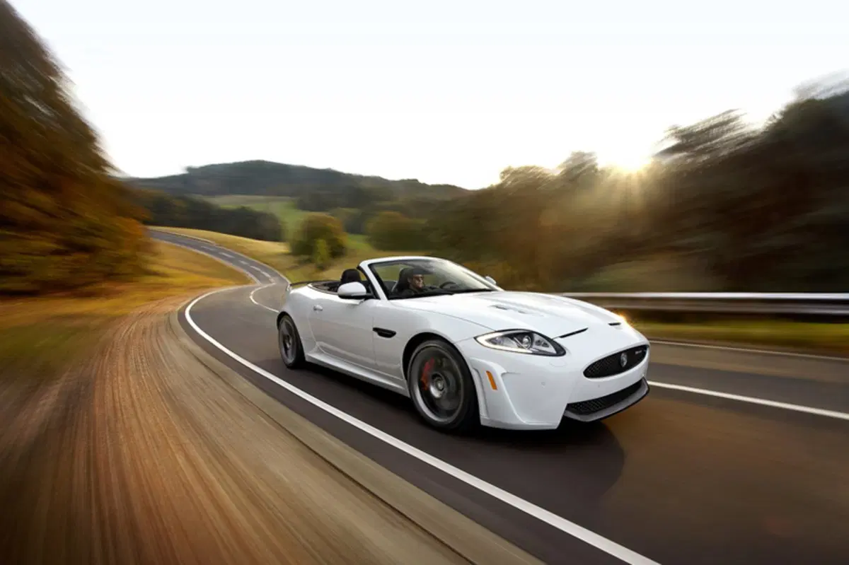 Jaguar XKR-S 4.2 V8 S/C Coupé (18)