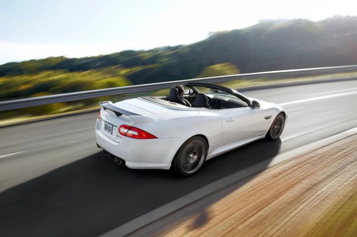 Jaguar XKR-S 4.2 V8 S/C Coupé (23)