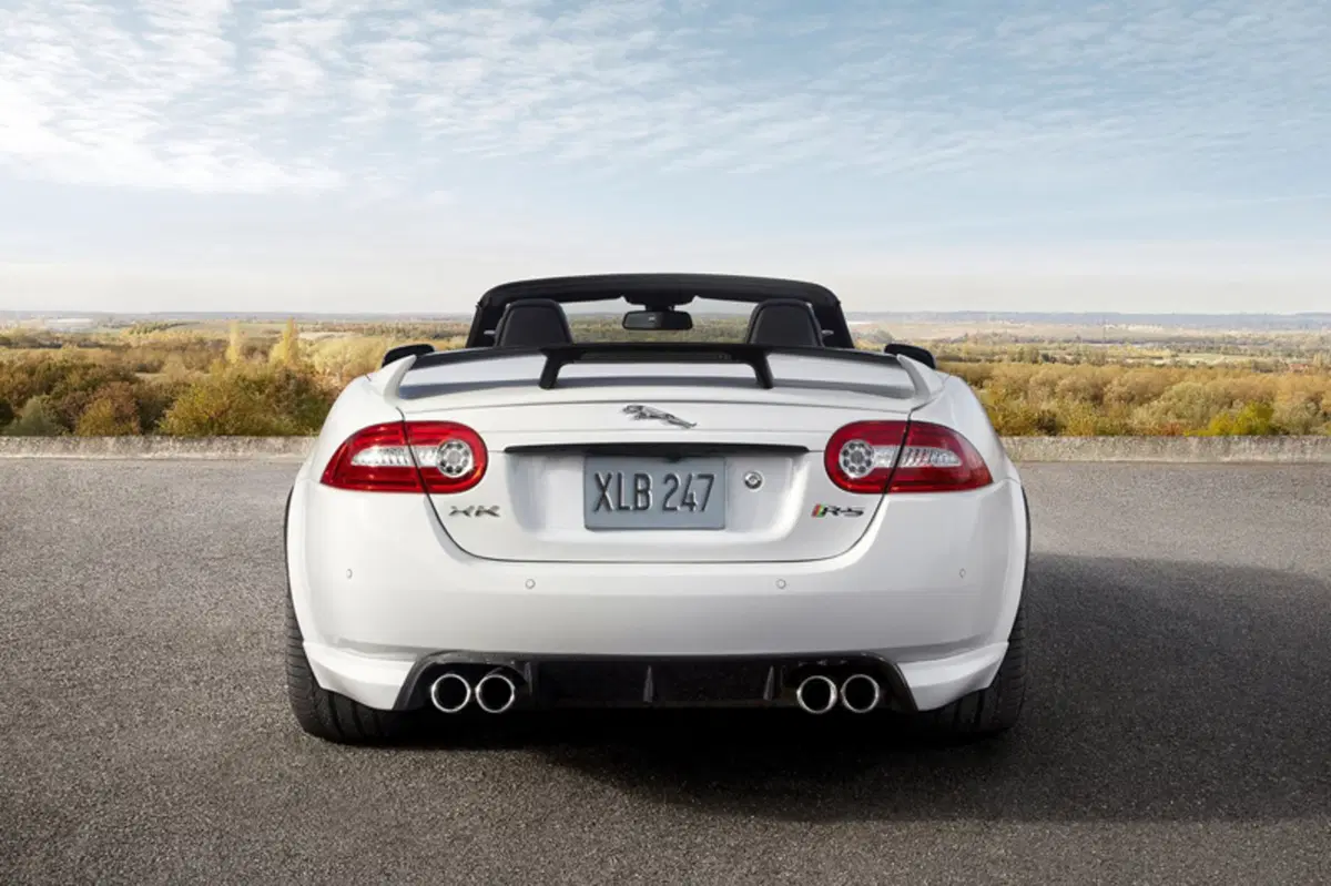 Jaguar XKR-S 4.2 V8 S/C Coupé (24)