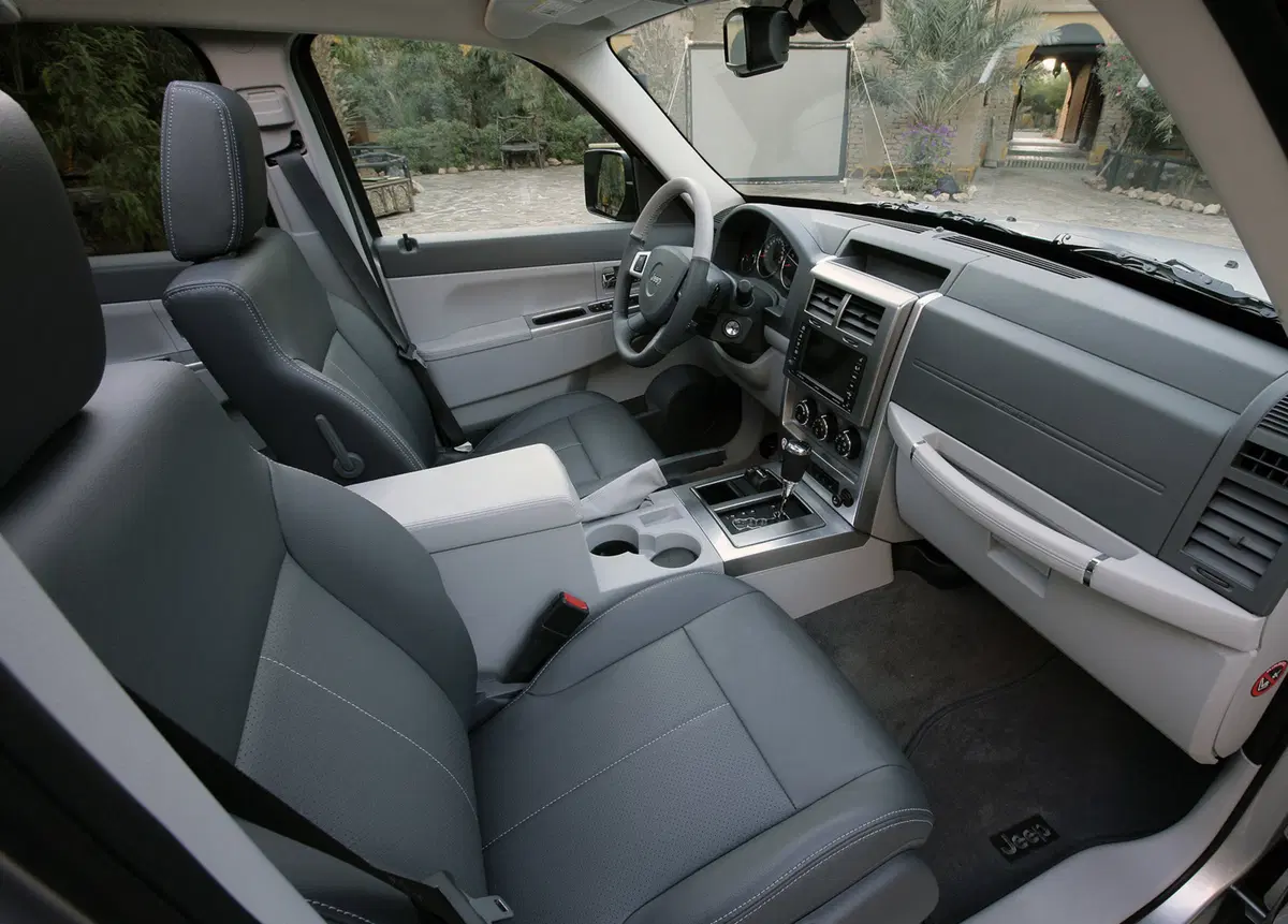 Jeep Cherokee (2008-14) (19)
