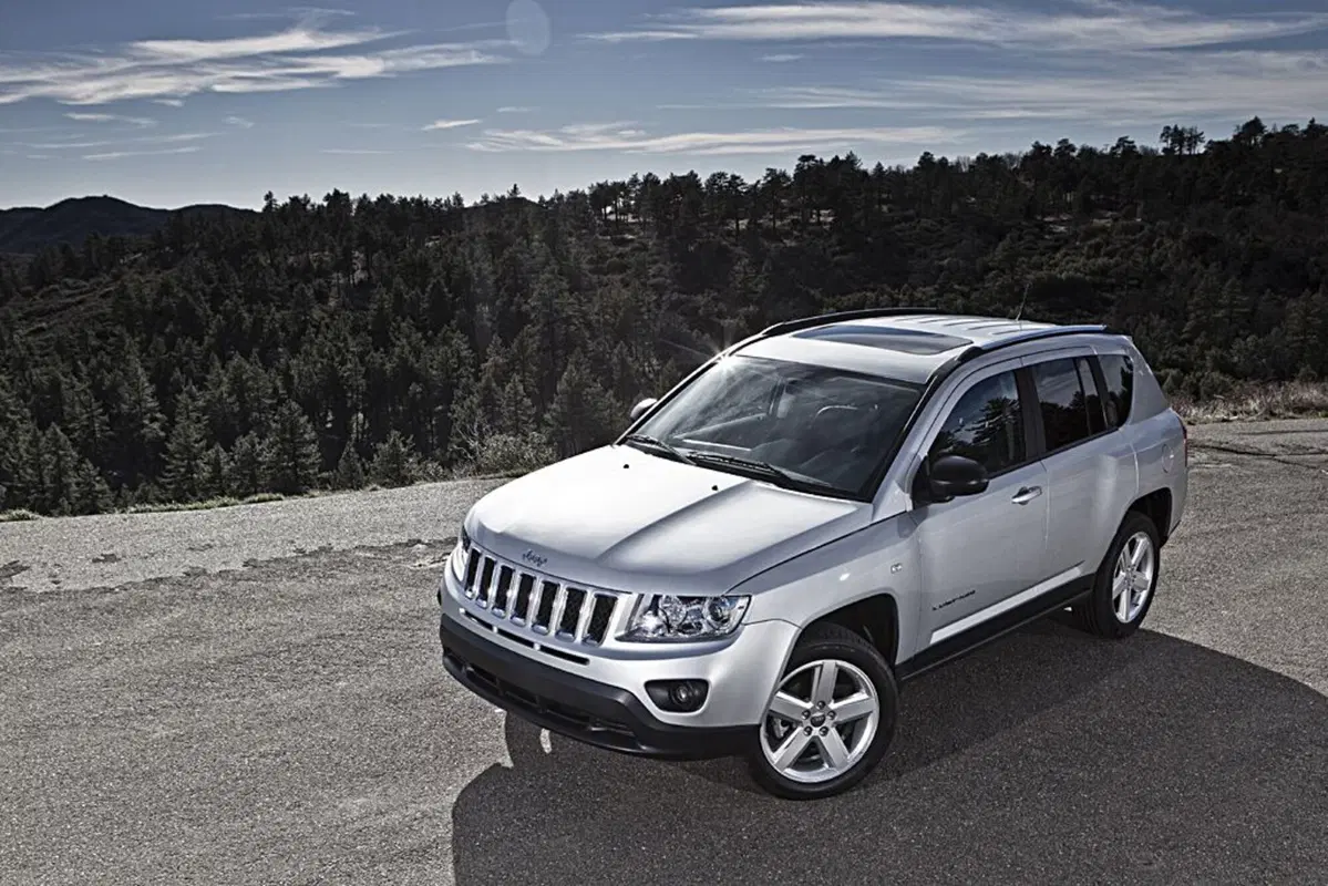 Jeep Compass 2.0 Turbodiesel Limited (5)