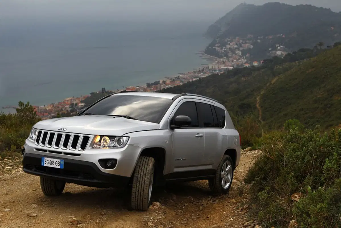 Jeep Compass 2.0 Turbodiesel Limited (10)