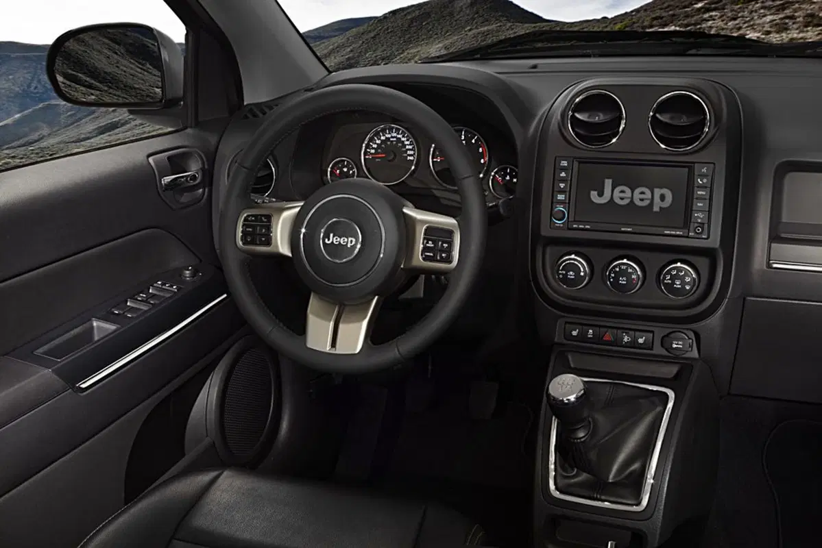 Jeep Compass 2.0 Turbodiesel Limited (15)