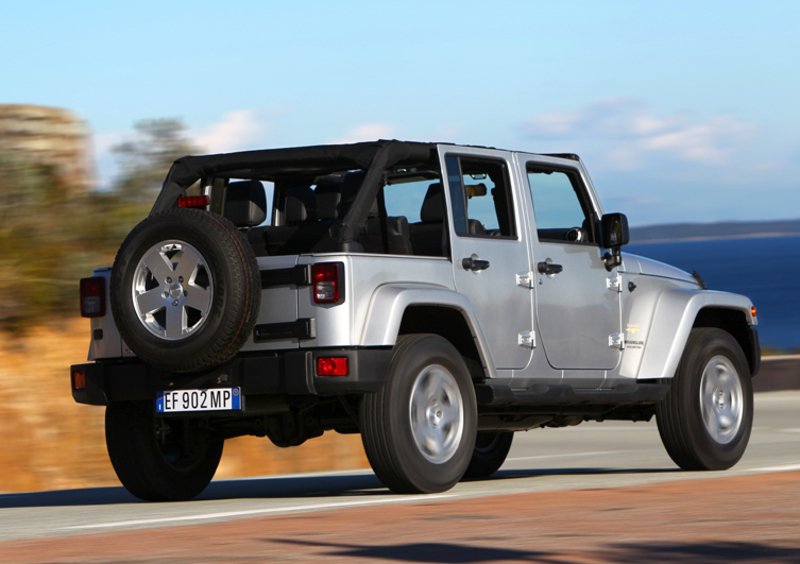Jeep Wrangler Unlimited (2007-18) (15)