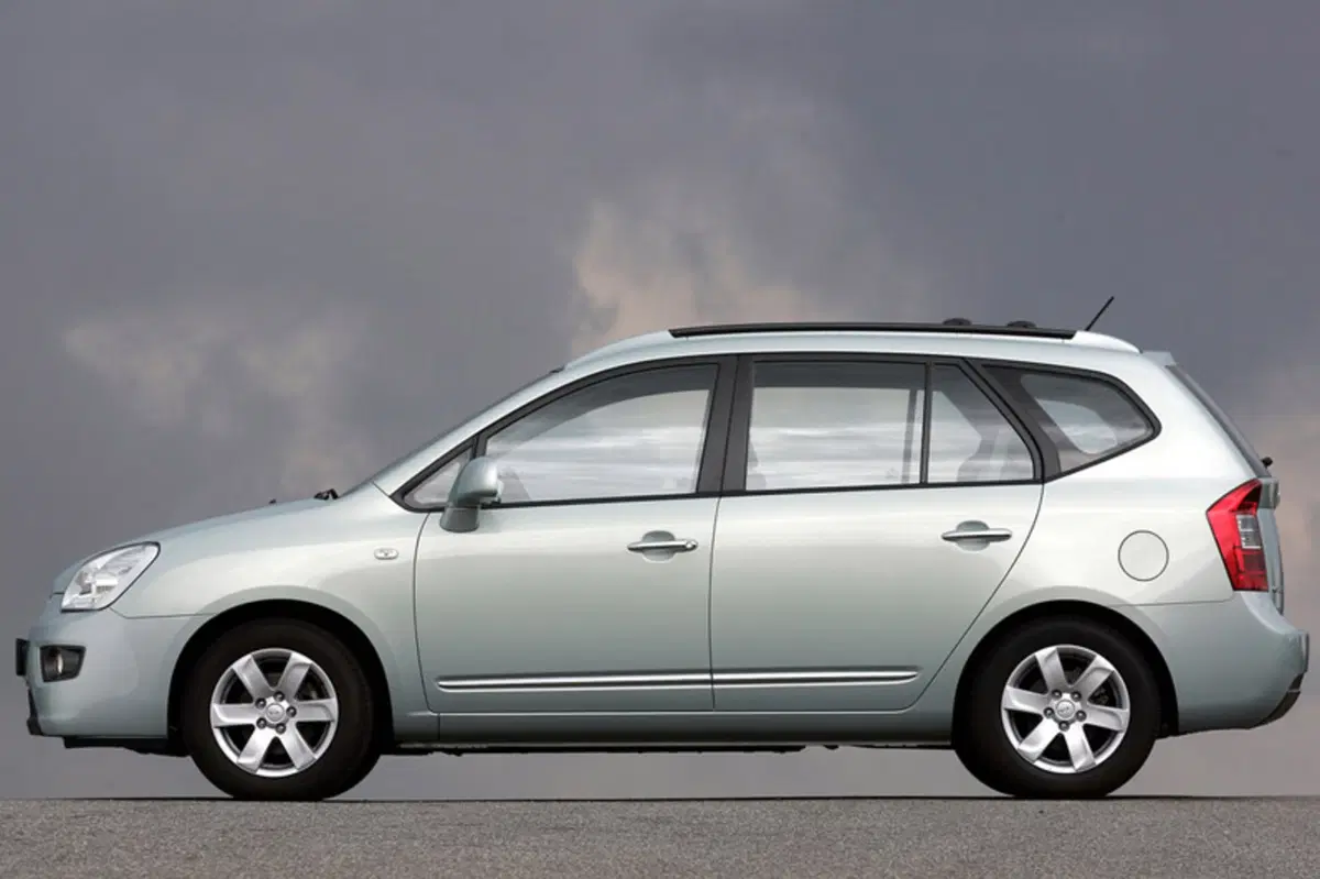 Kia Carens (2006-10) (2)