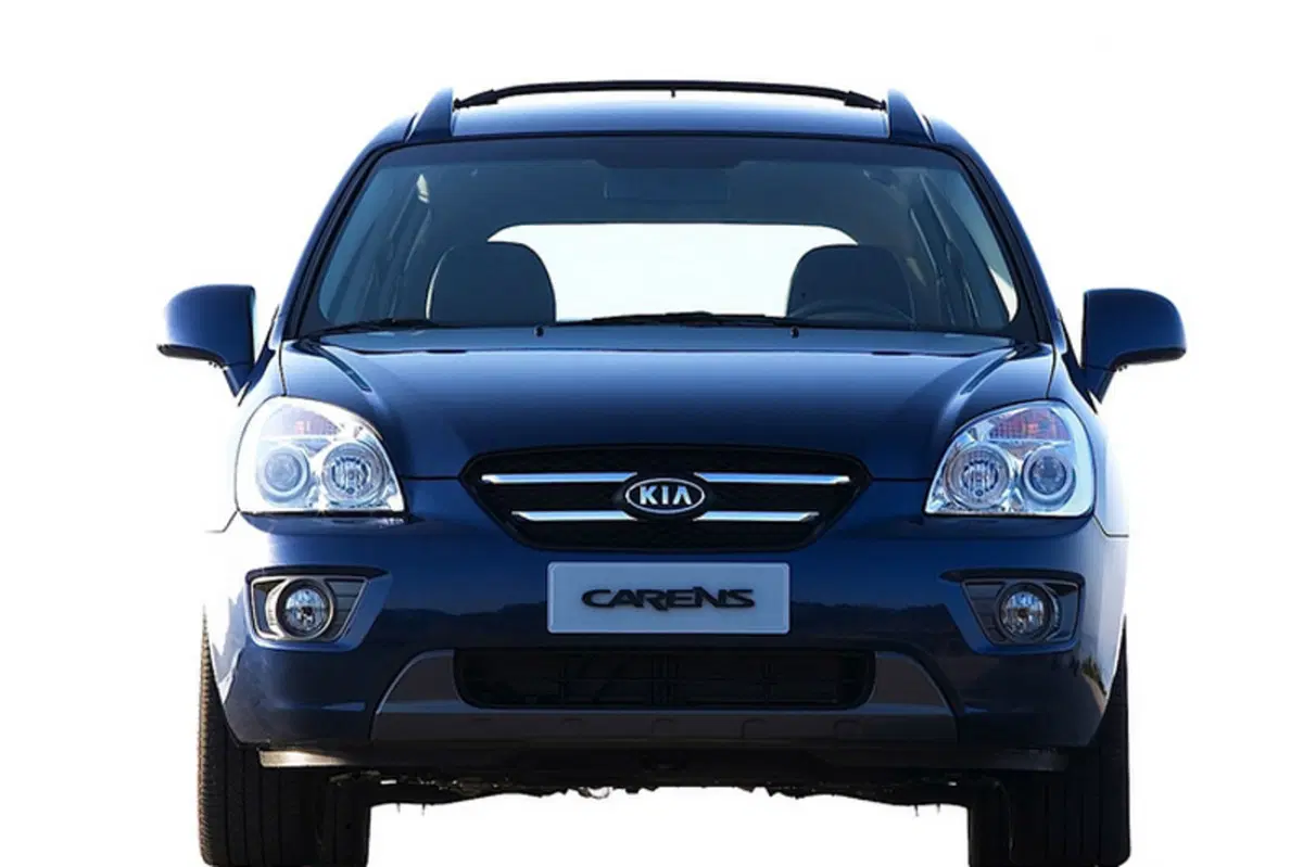 Kia Carens (2006-10) (5)