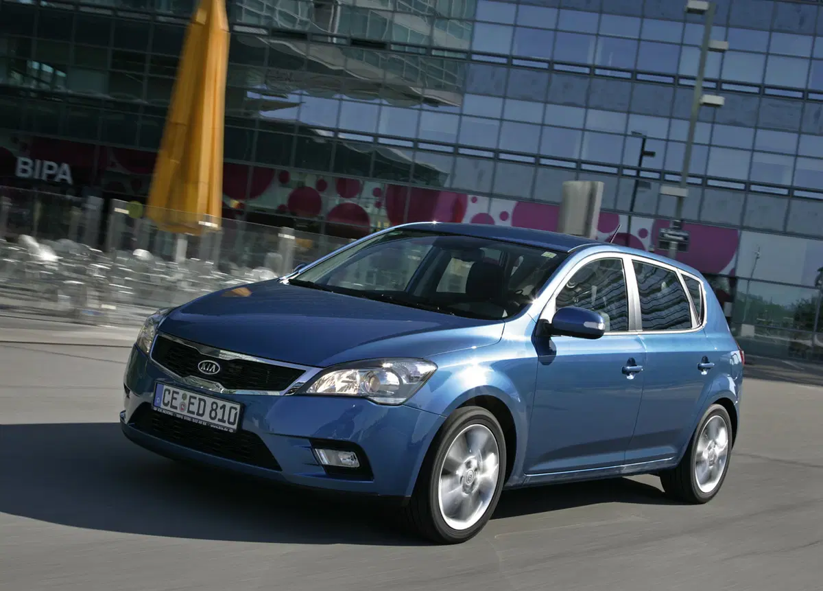 Kia Cee'd (2007-12) (6)