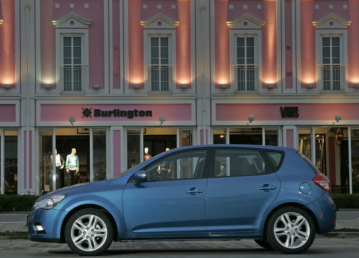 Kia Cee'd (2007-12) (8)