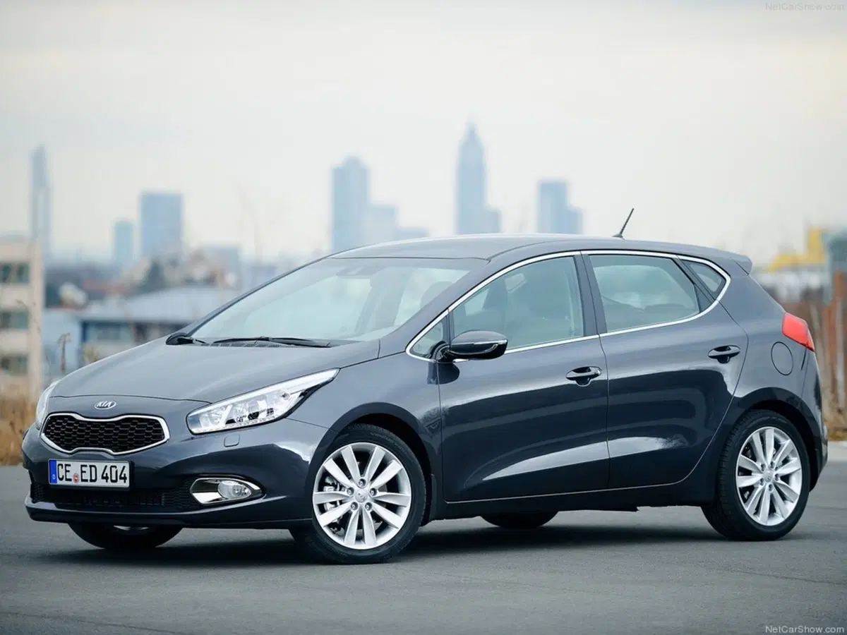 Kia cee'd 1.6 CRDi 136 CV DCT 5 porte GT Line (5)