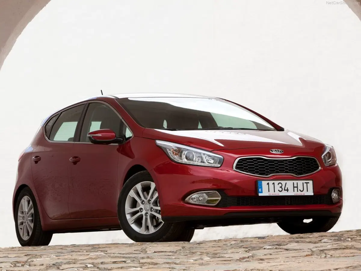 Kia cee'd 1.6 CRDi 136 CV DCT 5 porte GT Line (19)