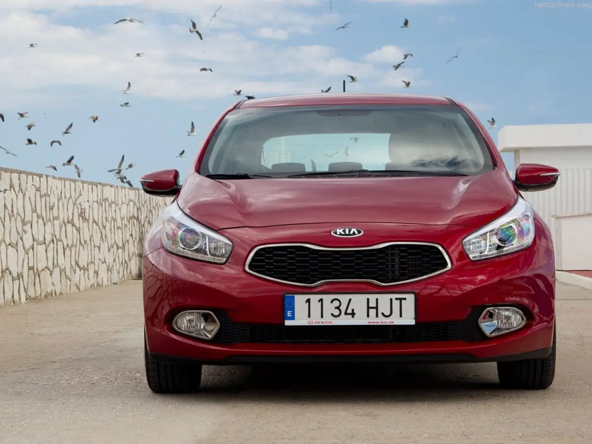 Kia cee'd 1.6 CRDi 136 CV DCT 5 porte GT Line (28)