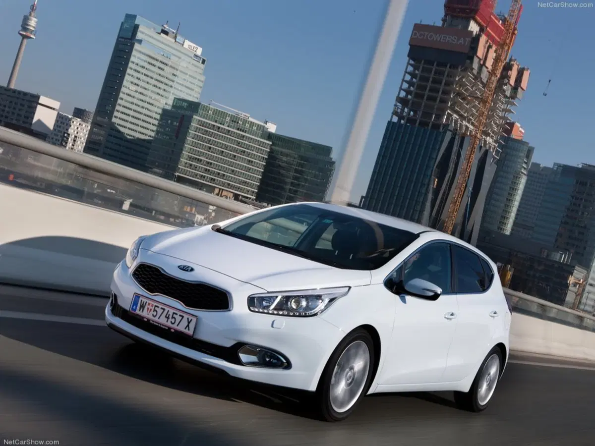 Kia cee'd 1.6 CRDi 136 CV DCT 5 porte GT Line (36)