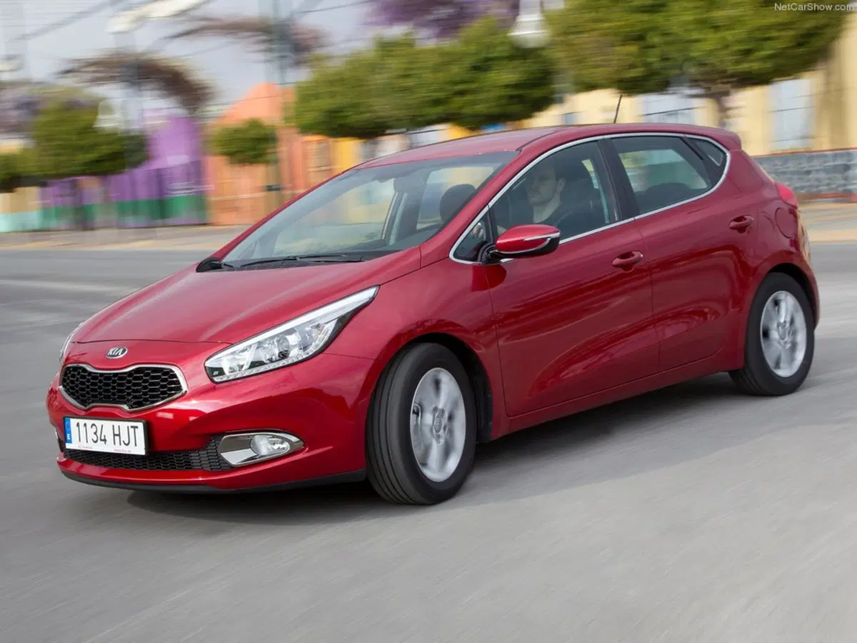 Kia cee'd 1.6 CRDi 136 CV DCT 5 porte GT Line (44)