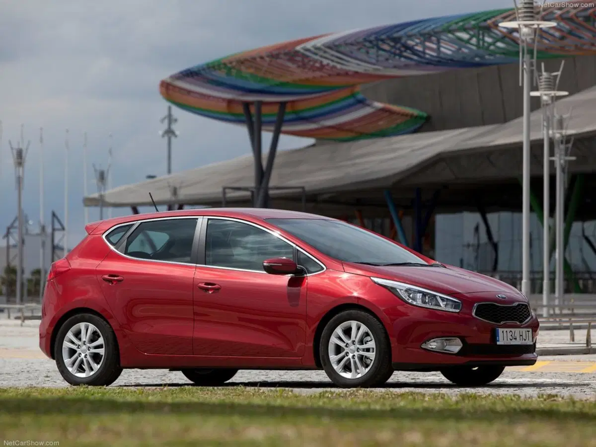 Kia cee'd 1.6 CRDi 136 CV DCT 5 porte GT Line (45)