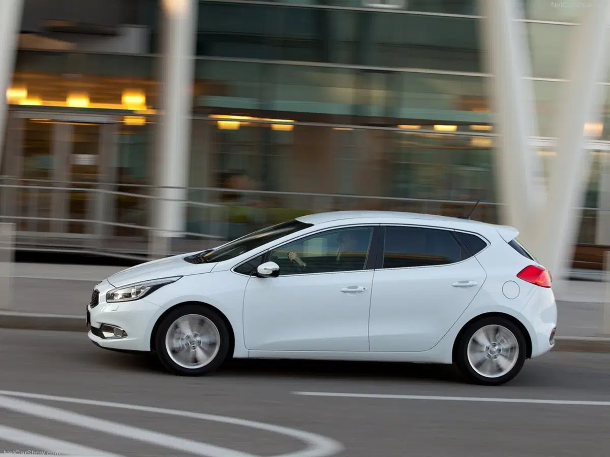 Kia cee'd 1.6 CRDi 136 CV DCT 5 porte GT Line (47)
