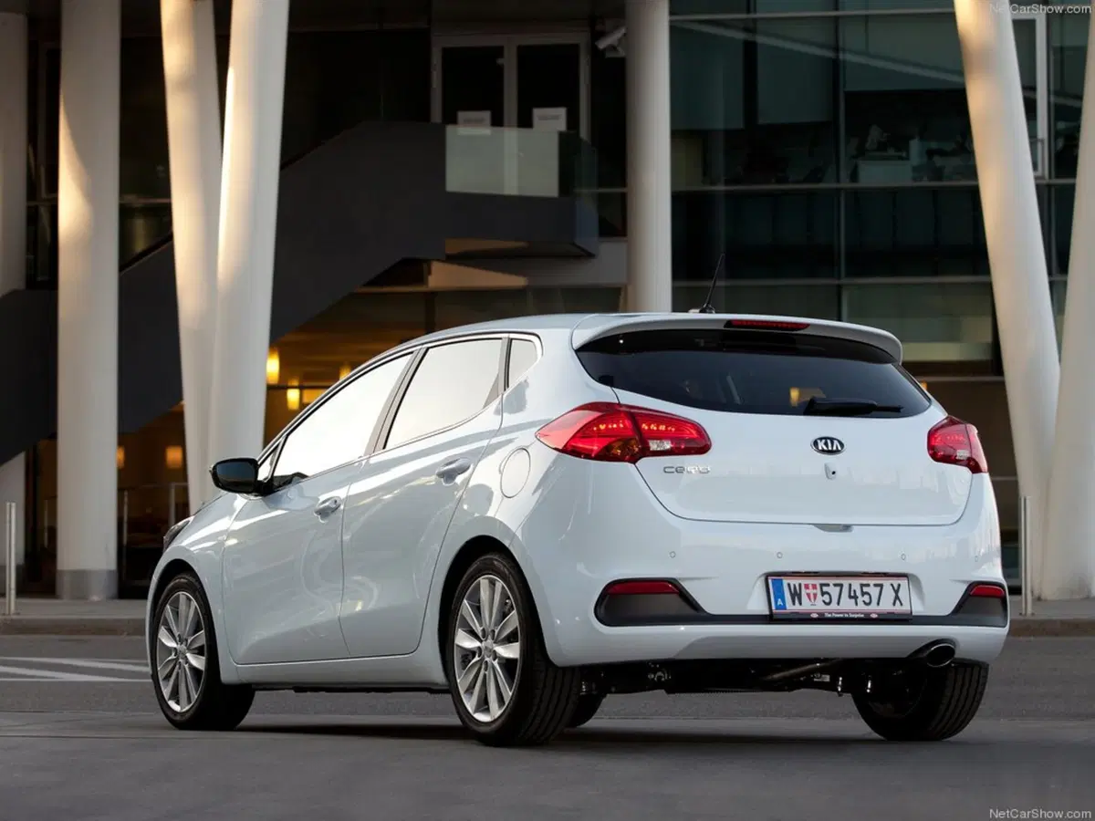 Kia cee'd 1.6 CRDi 136 CV DCT 5 porte GT Line (48)