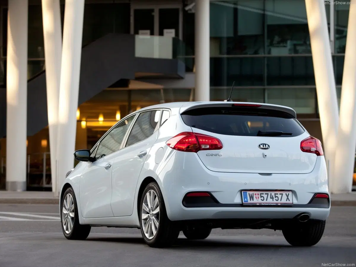 Kia cee'd 1.6 CRDi 136 CV DCT 5 porte GT Line (50)