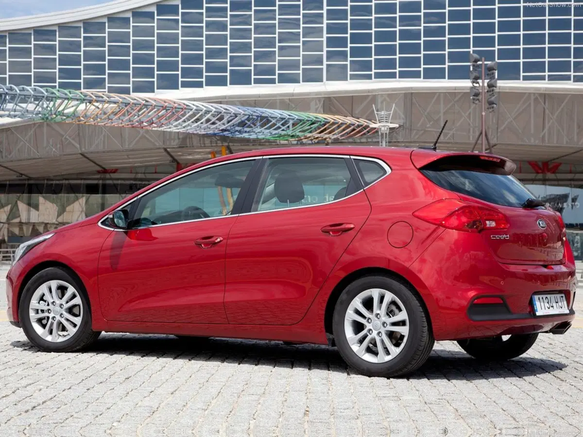 Kia cee'd 1.6 CRDi 136 CV DCT 5 porte GT Line (56)