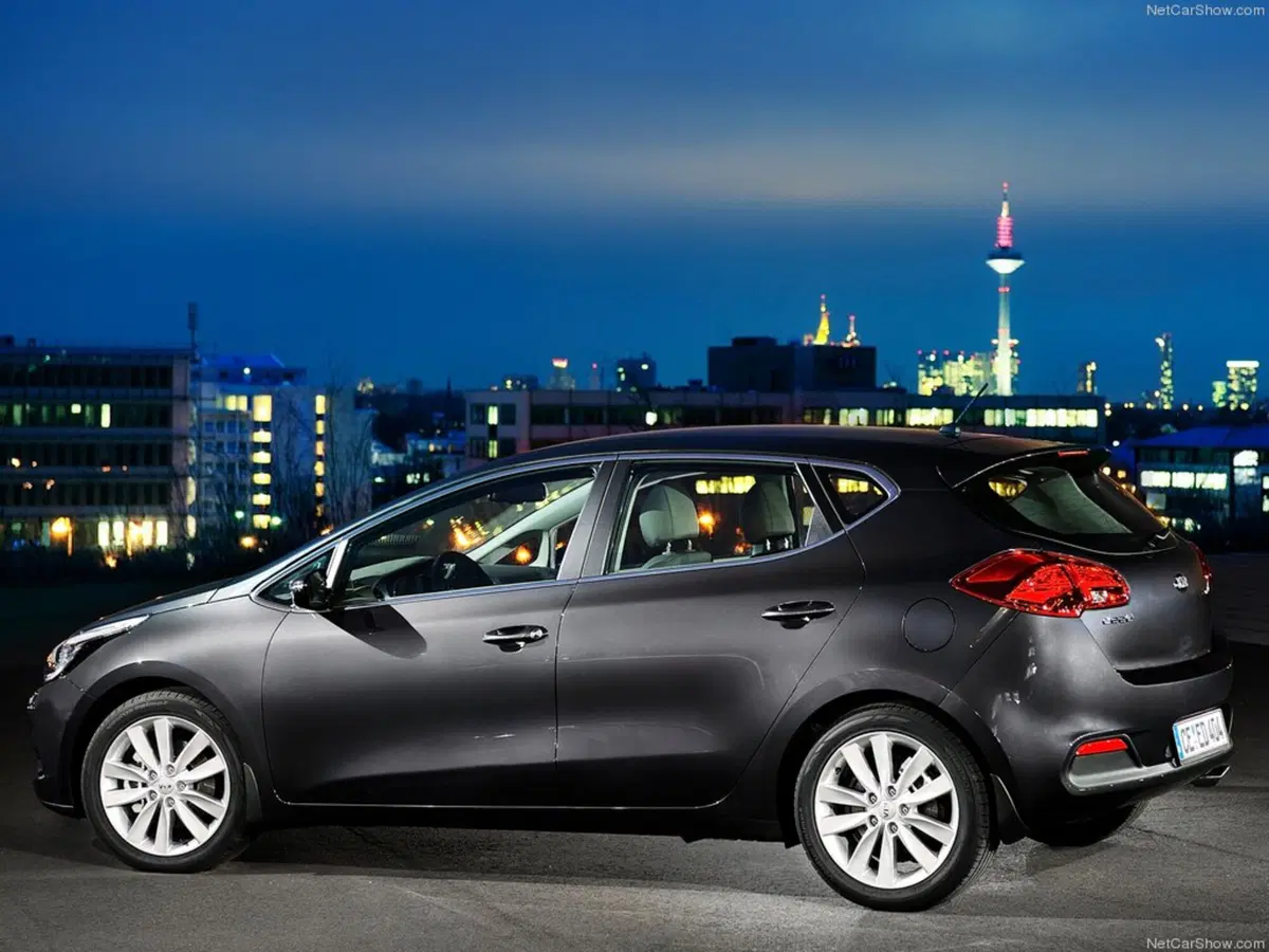 Kia cee'd 1.6 CRDi 136 CV DCT 5 porte GT Line (58)