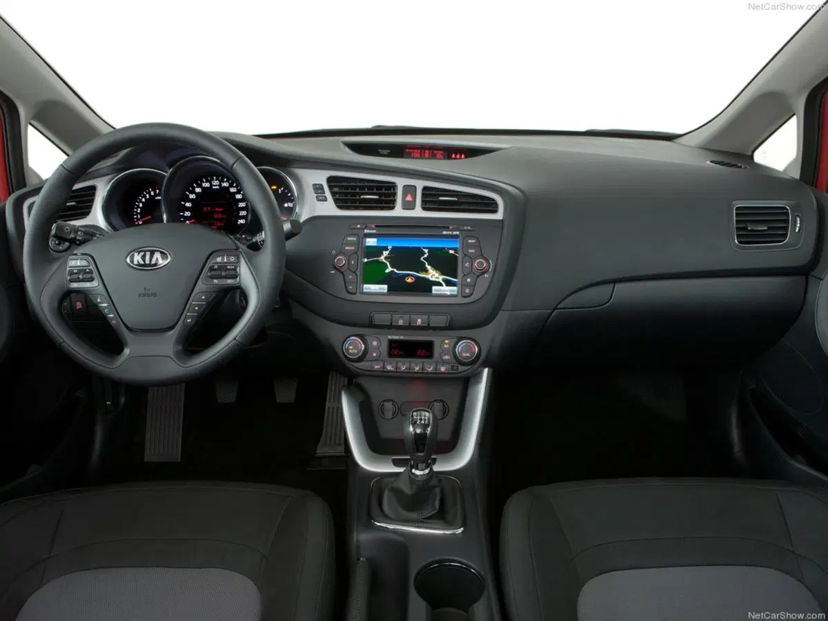 Kia cee'd 1.6 CRDi 136 CV DCT 5 porte GT Line (65)