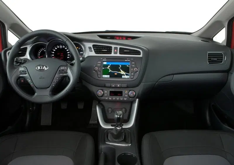 Kia Cee'd (2012-18) (65)