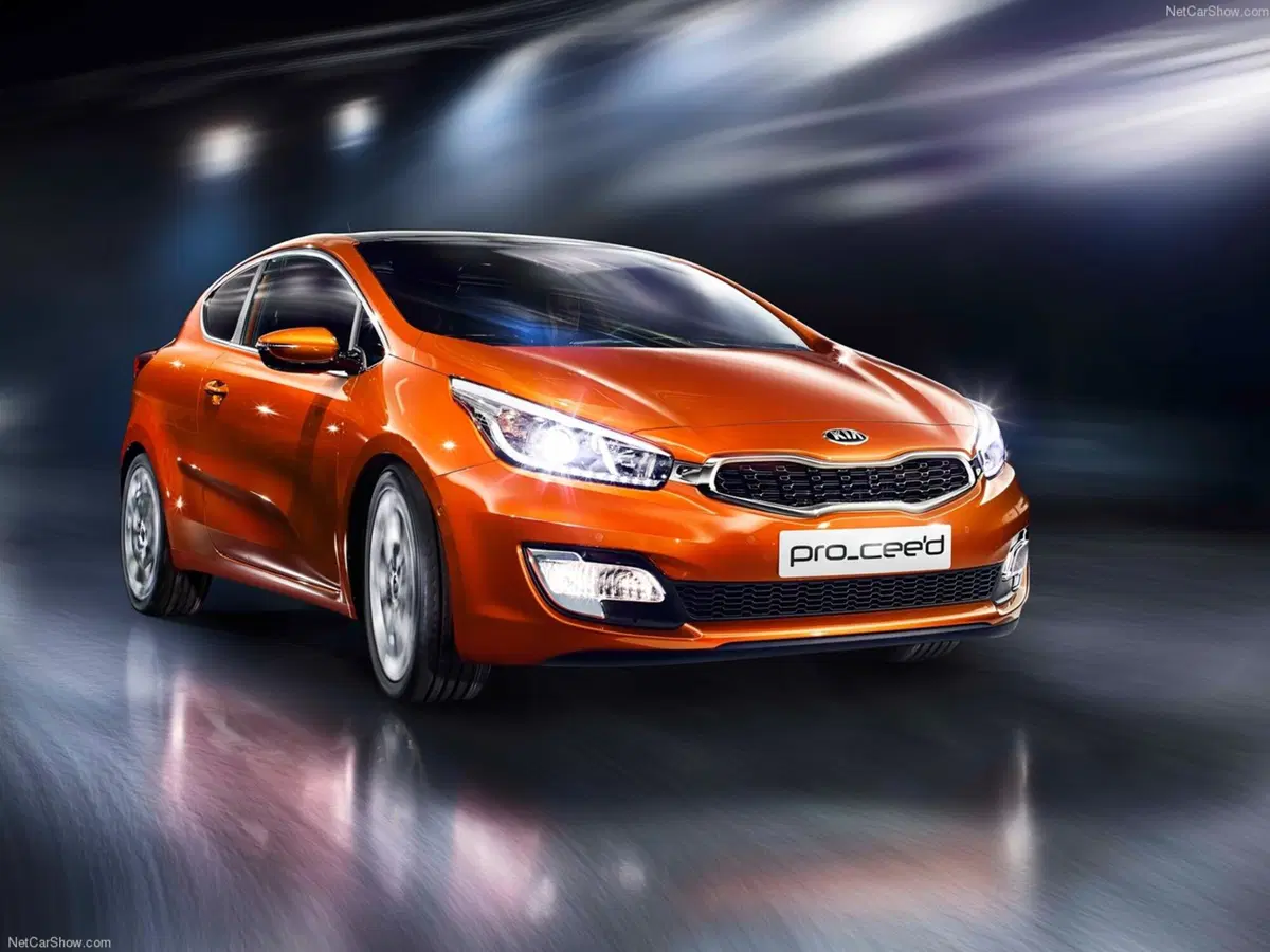 Kia Pro Cee'd (2013-14) (10)