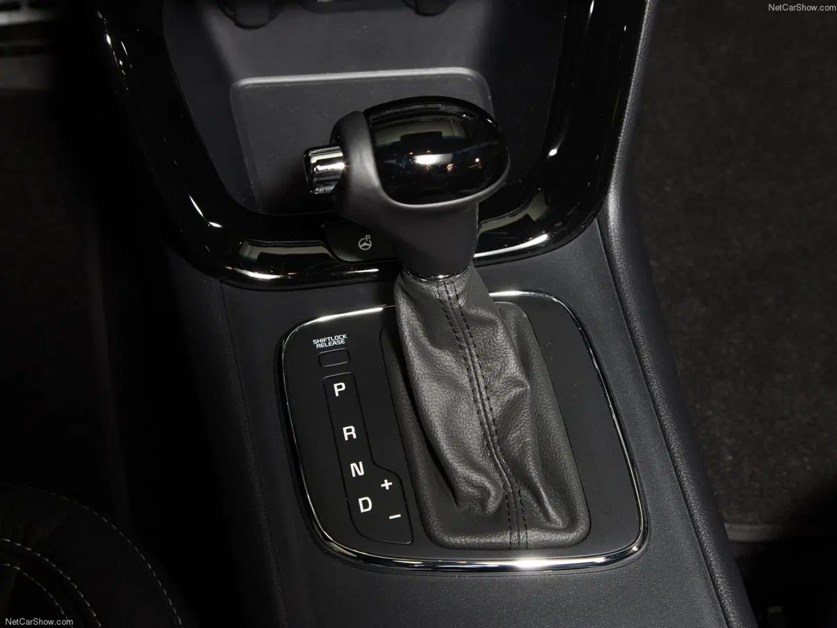 Kia Pro Cee'd (2013-14) (29)