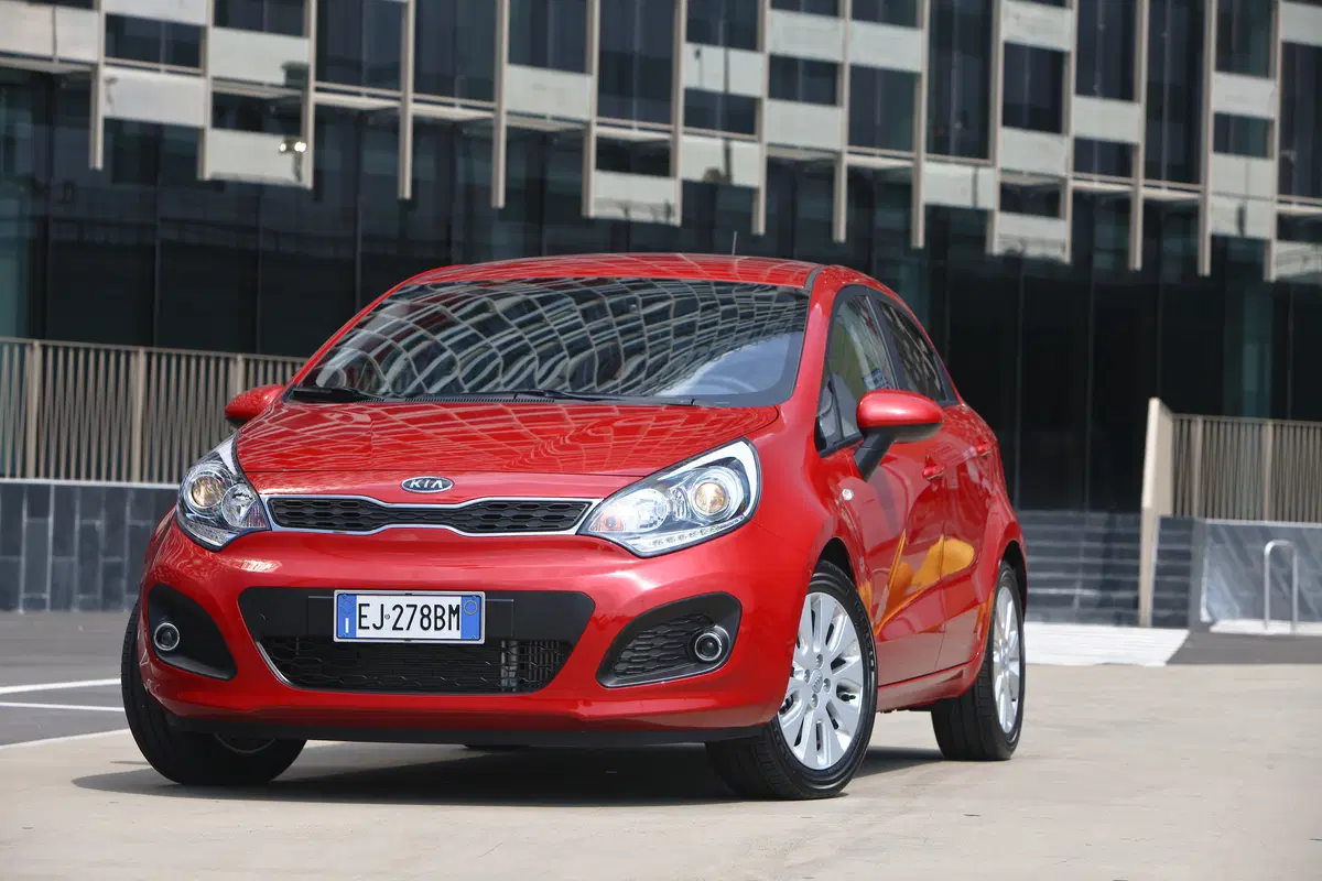 Kia Rio 1.2 CVVT 5p. ECO GPL Cool (2)