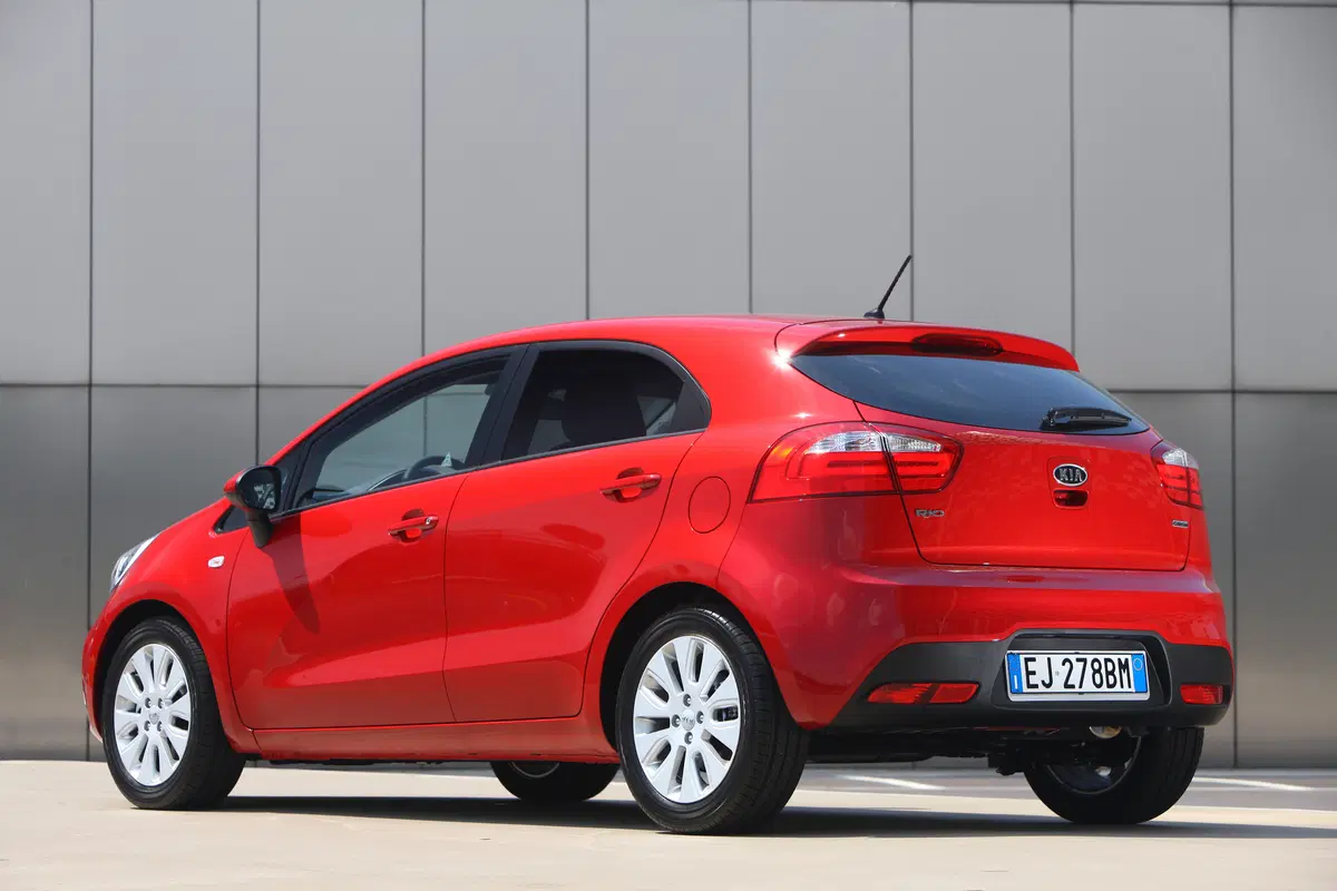 Kia Rio 1.2 CVVT 5p. ECO GPL Cool (4)