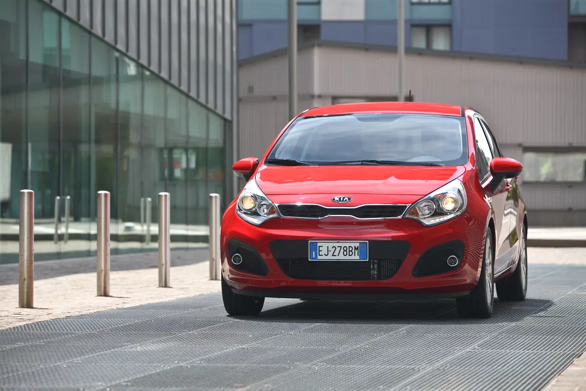 Kia Rio 1.2 CVVT 5p. ECO GPL Cool (8)