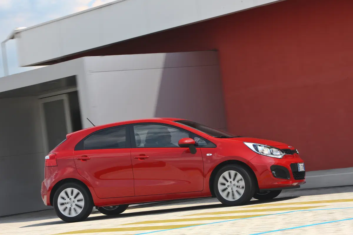 Kia Rio 1.2 CVVT 5p. ECO GPL Cool (10)