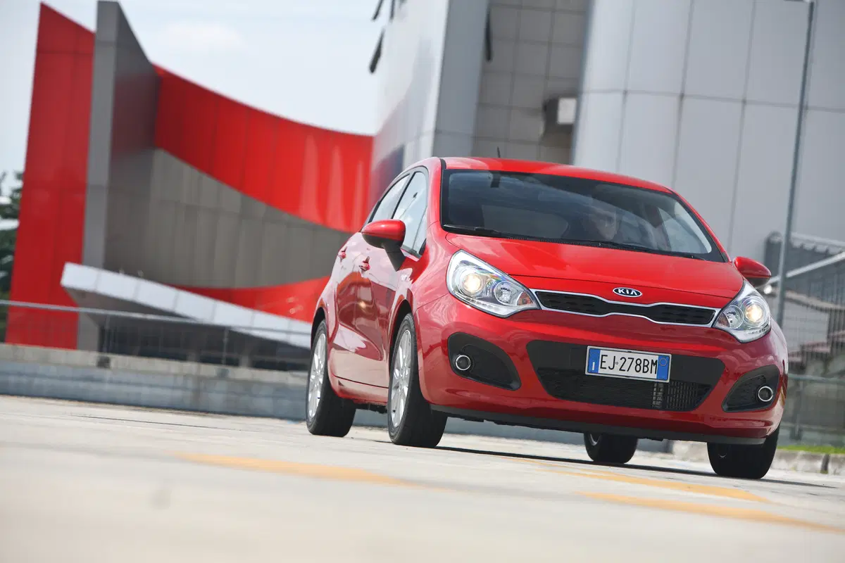 Kia Rio 1.2 CVVT 5p. ECO GPL Cool (13)