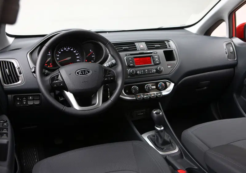 Kia Rio (2011-17) (22)