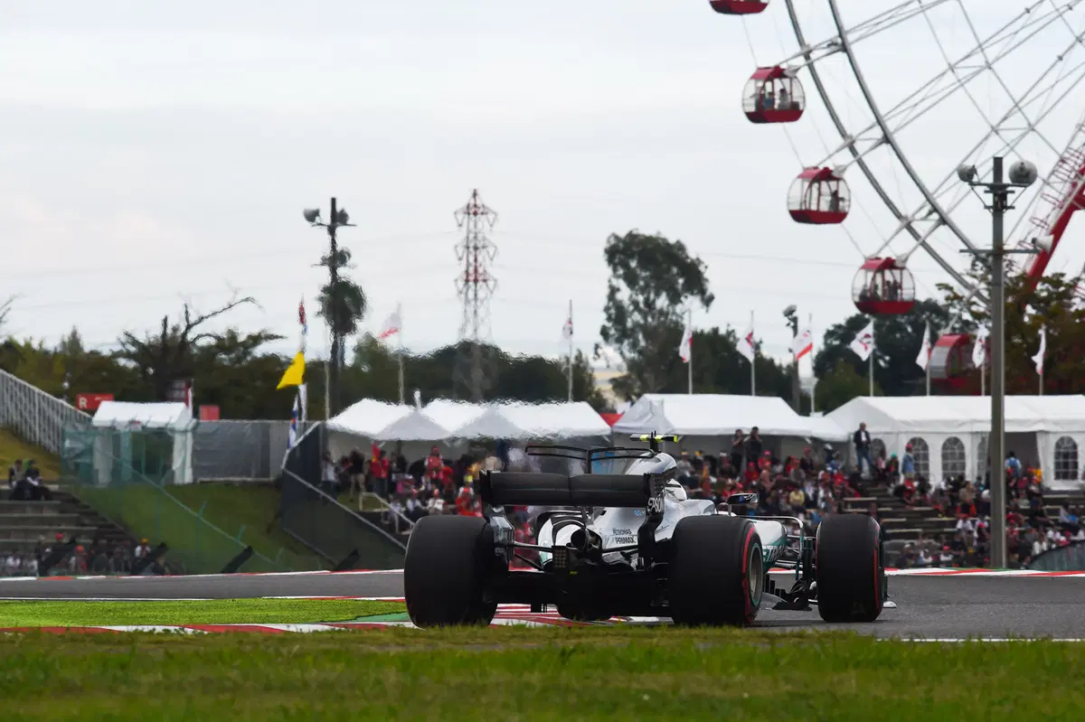 F1, GP Giappone 2017: pole per Hamilton. Terzo Vettel (4)