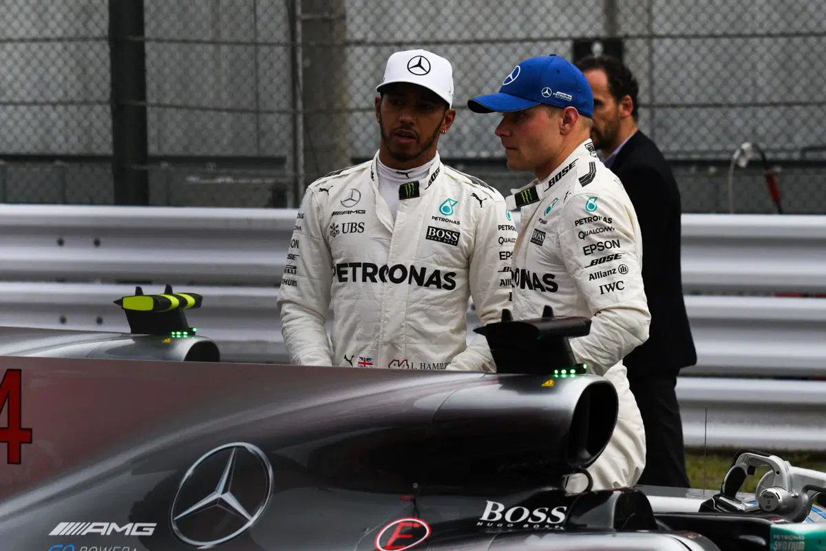F1, GP Giappone 2017: pole per Hamilton. Terzo Vettel (40)