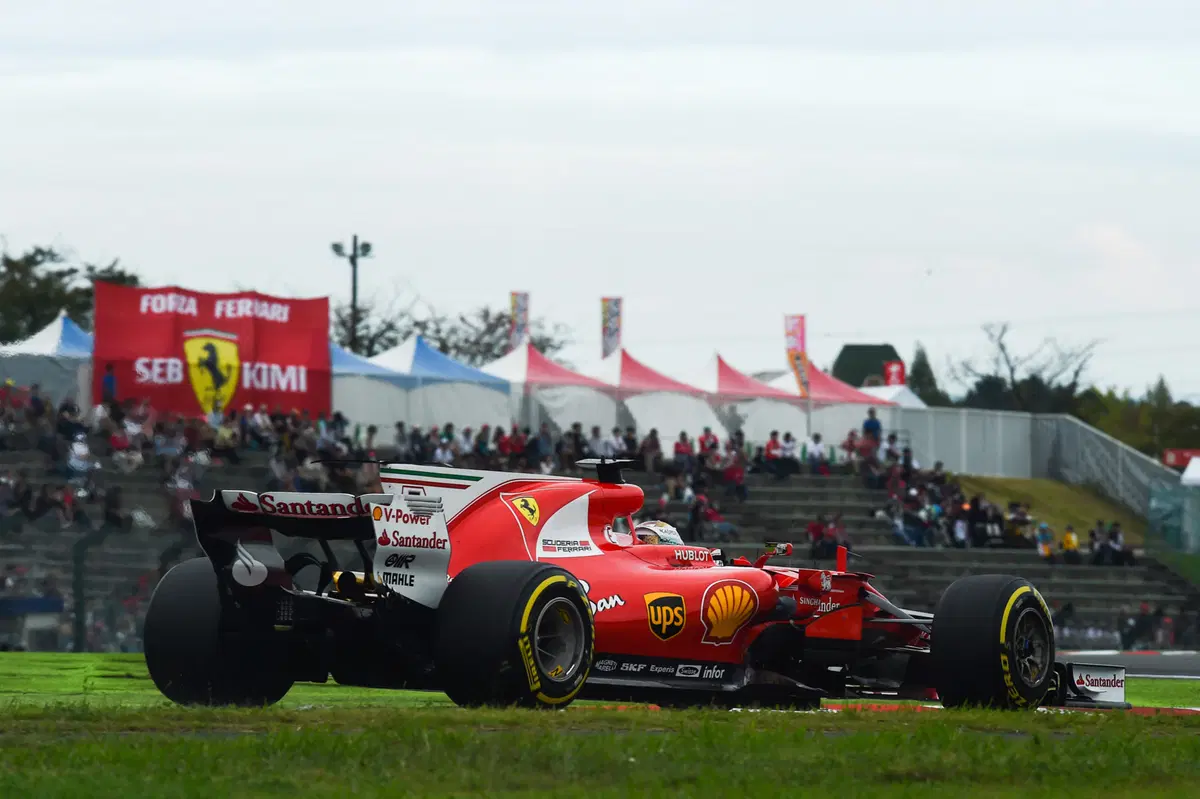 F1, GP Giappone 2017: pole per Hamilton. Terzo Vettel (14)