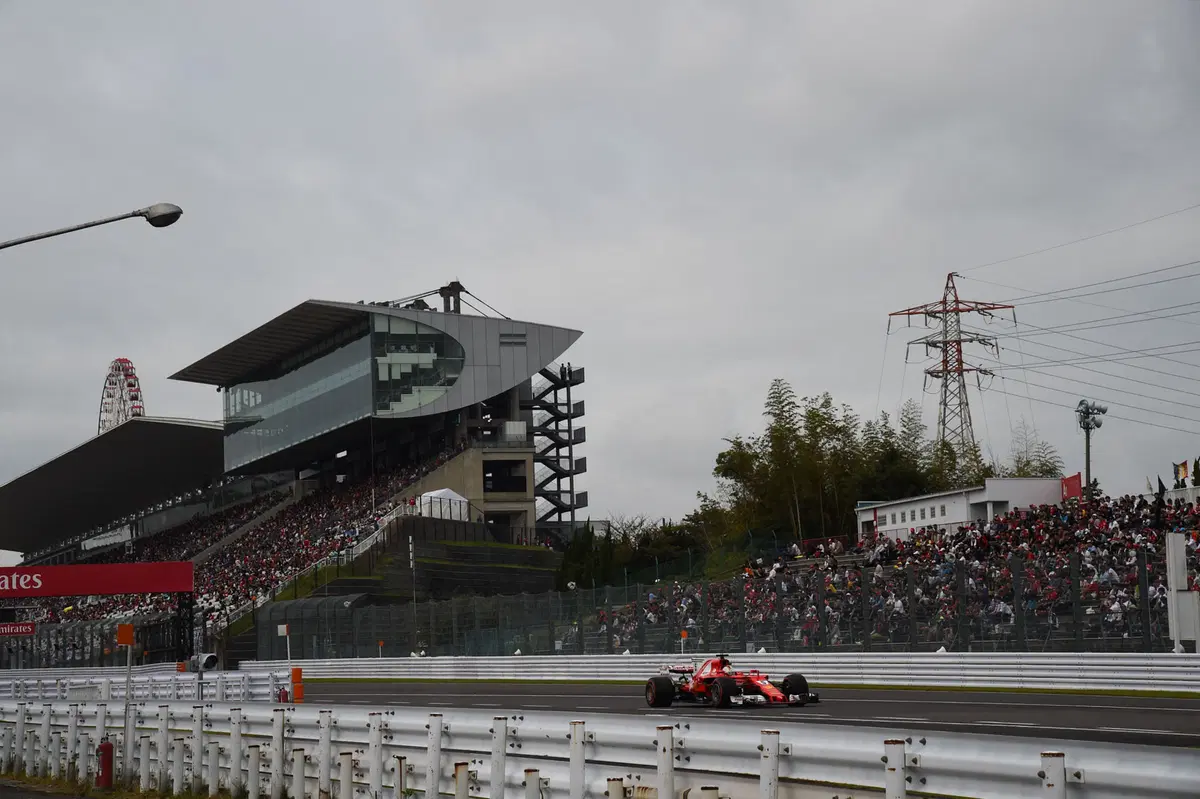 F1, GP Giappone 2017: pole per Hamilton. Terzo Vettel (15)