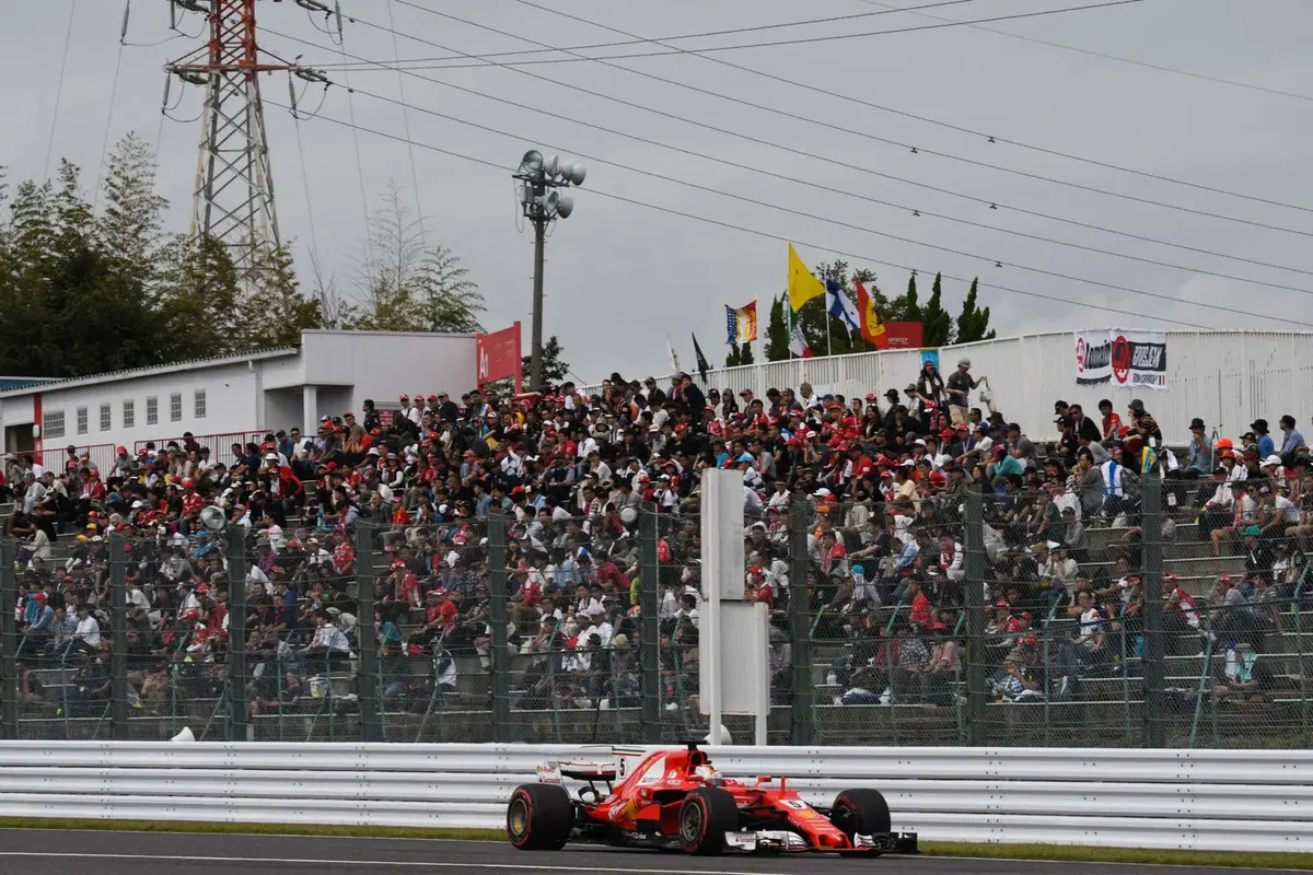 F1, GP Giappone 2017: pole per Hamilton. Terzo Vettel (19)