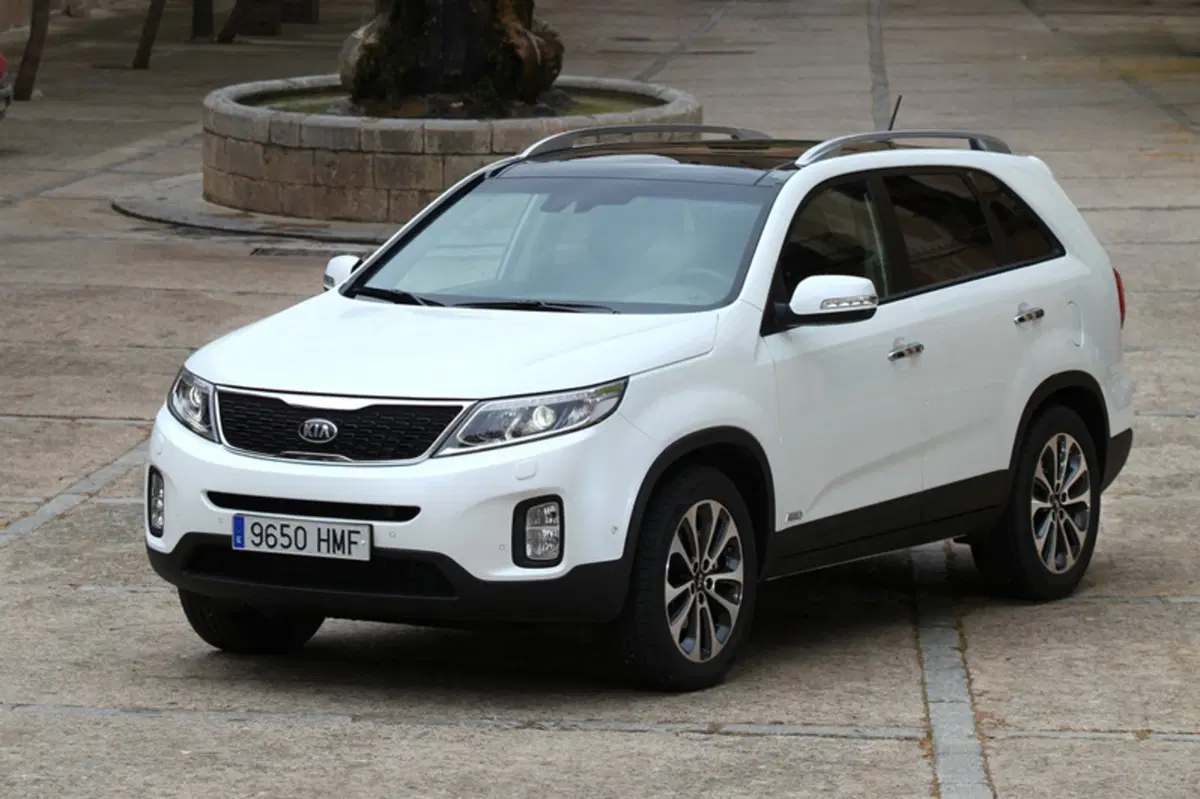 Kia Sorento 2.2 16V CRDI VGT 4WD Active (3)