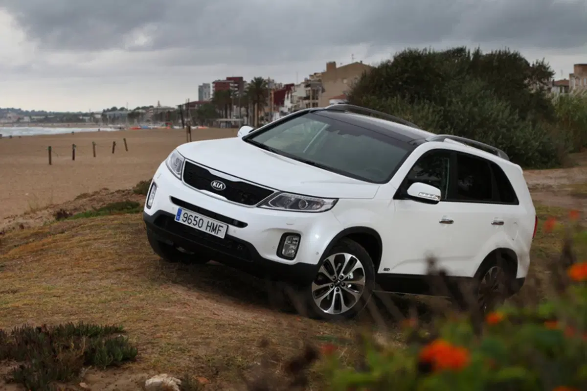 Kia Sorento 2.2 16V CRDI VGT 4WD Active (11)