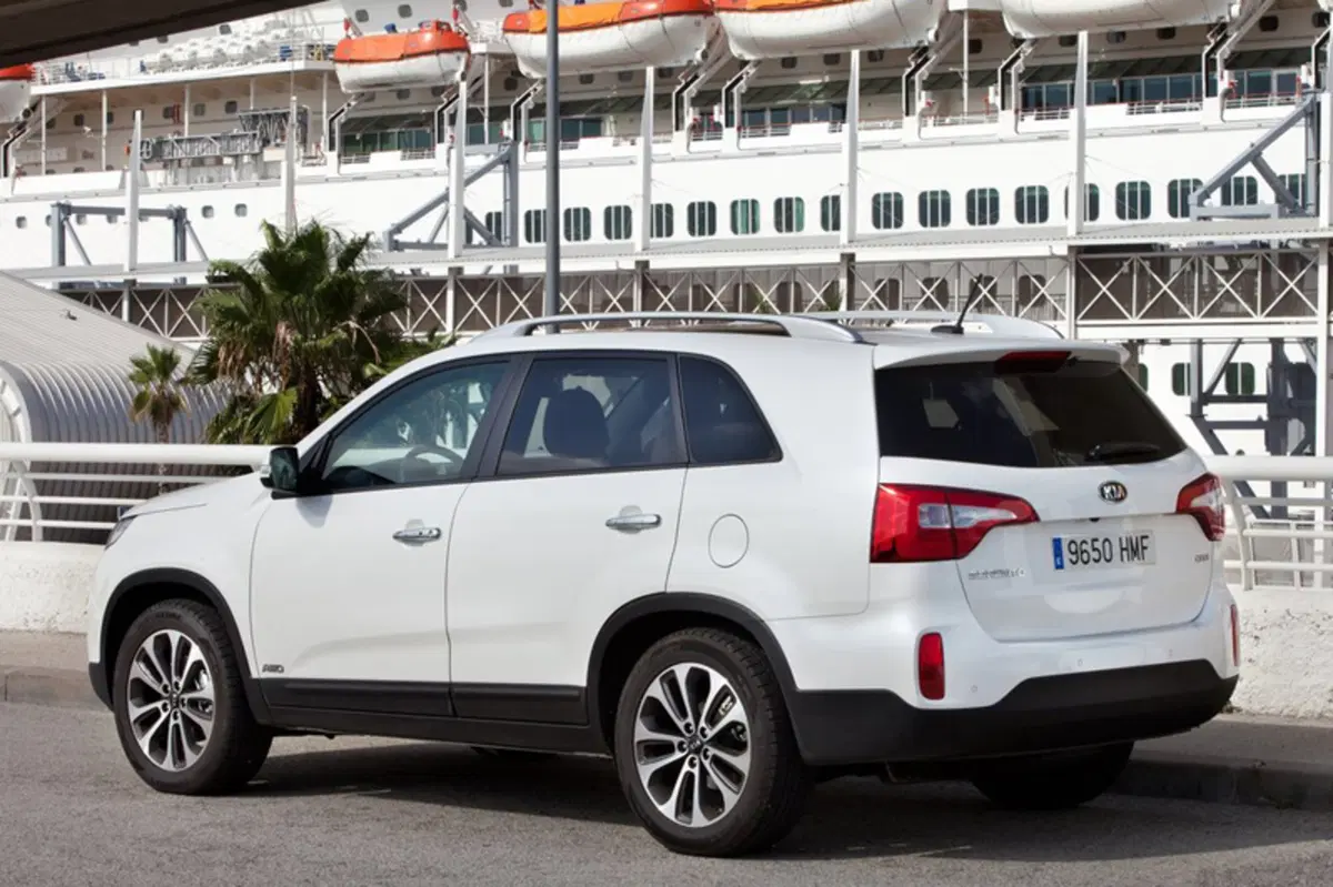 Kia Sorento 2.2 16V CRDI VGT 4WD Active (18)