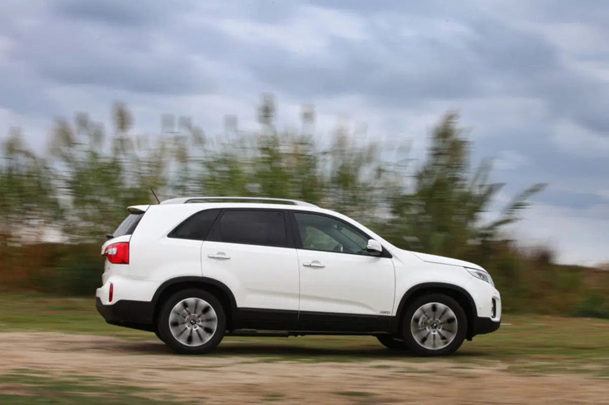 Kia Sorento 2.2 16V CRDI VGT 4WD Active (21)