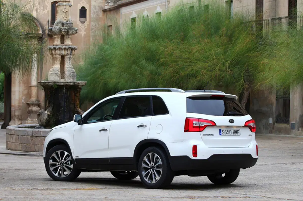 Kia Sorento 2.2 16V CRDI VGT 4WD Active (22)