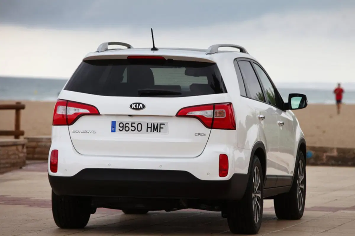 Kia Sorento 2.2 16V CRDI VGT 4WD Active (24)