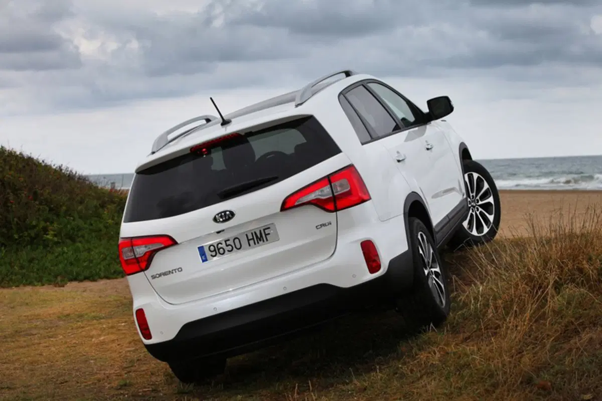 Kia Sorento 2.2 16V CRDI VGT 4WD Active (28)