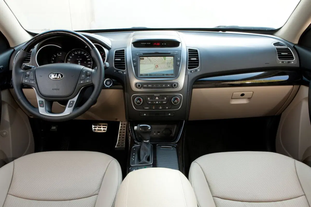 Kia Sorento 2.2 16V CRDI VGT 4WD Active (30)