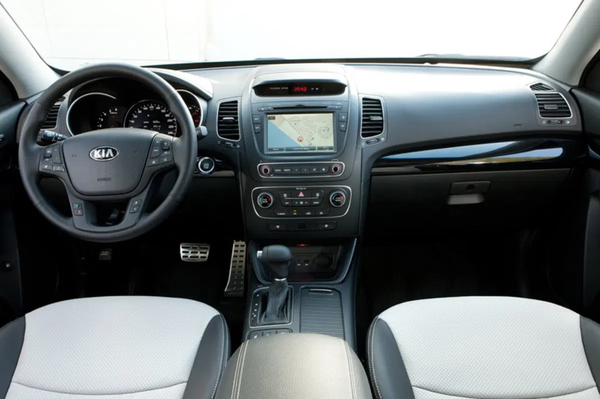 Kia Sorento 2.2 16V CRDI VGT 4WD Active (31)